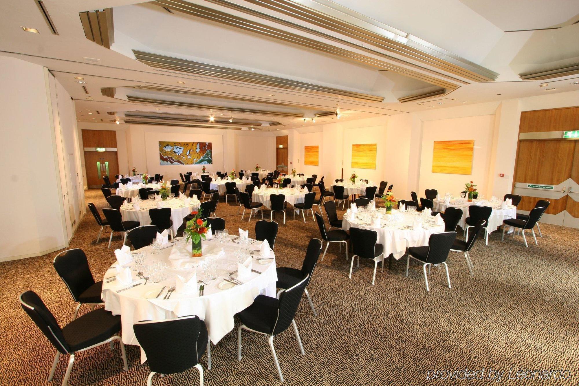 האטפילד Beales Hotel מראה חיצוני תמונה
