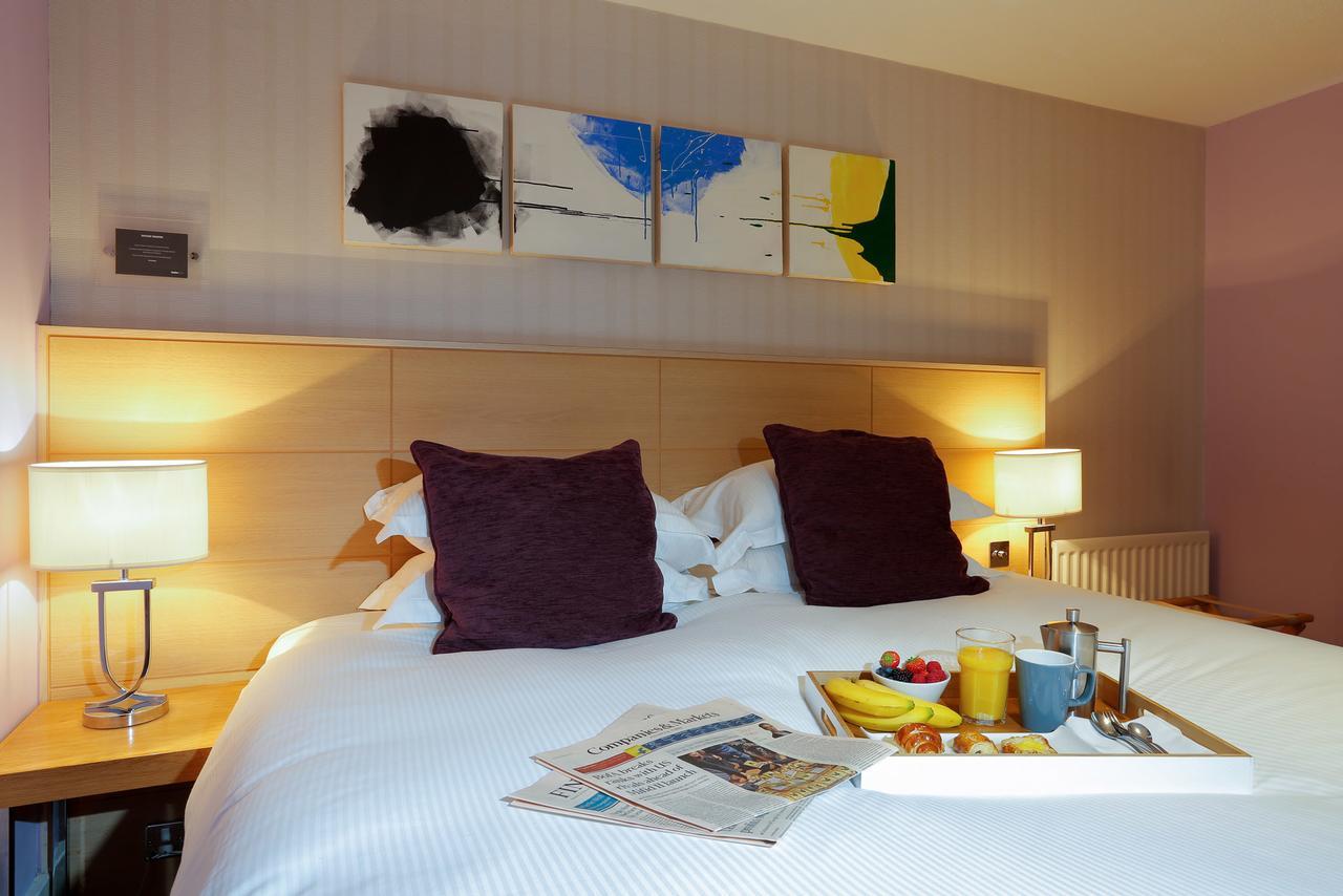 האטפילד Beales Hotel מראה חיצוני תמונה