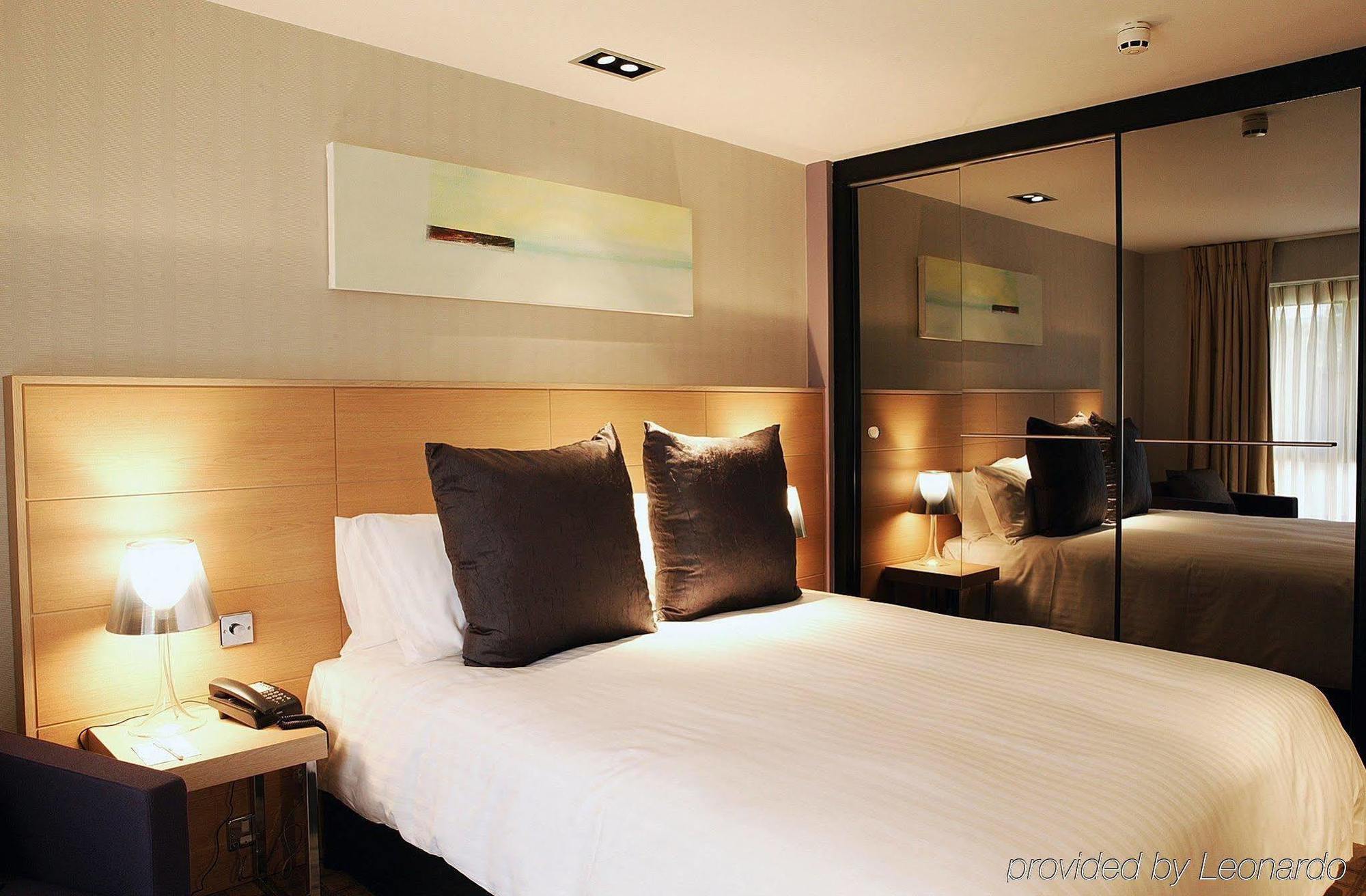 האטפילד Beales Hotel מראה חיצוני תמונה